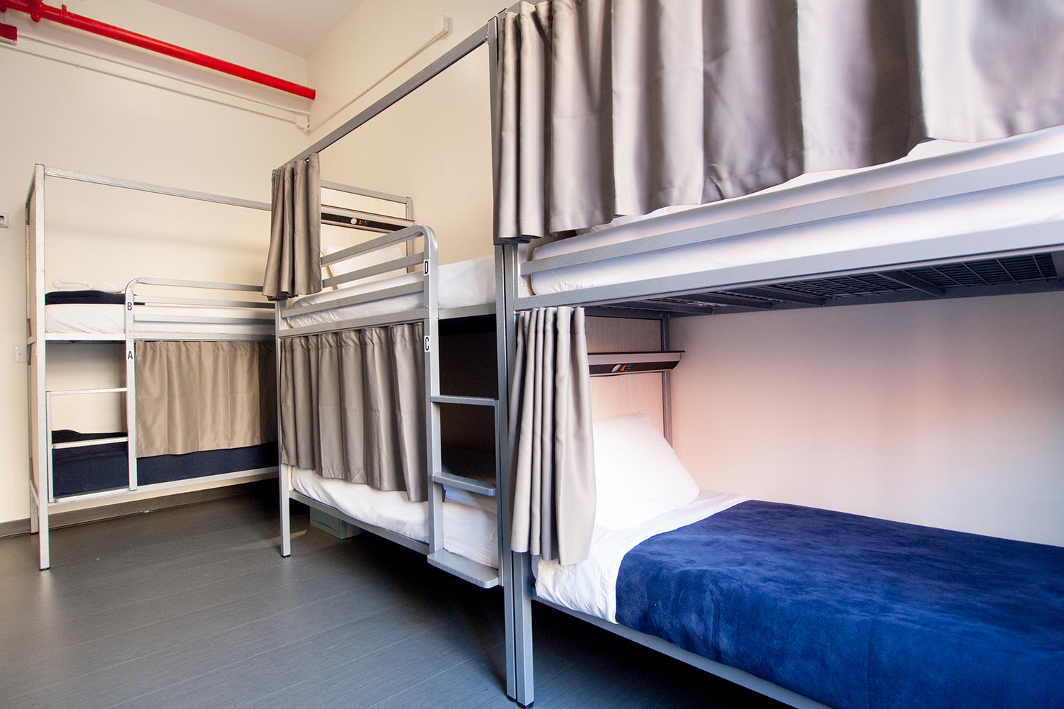 new york hostels with private rooms